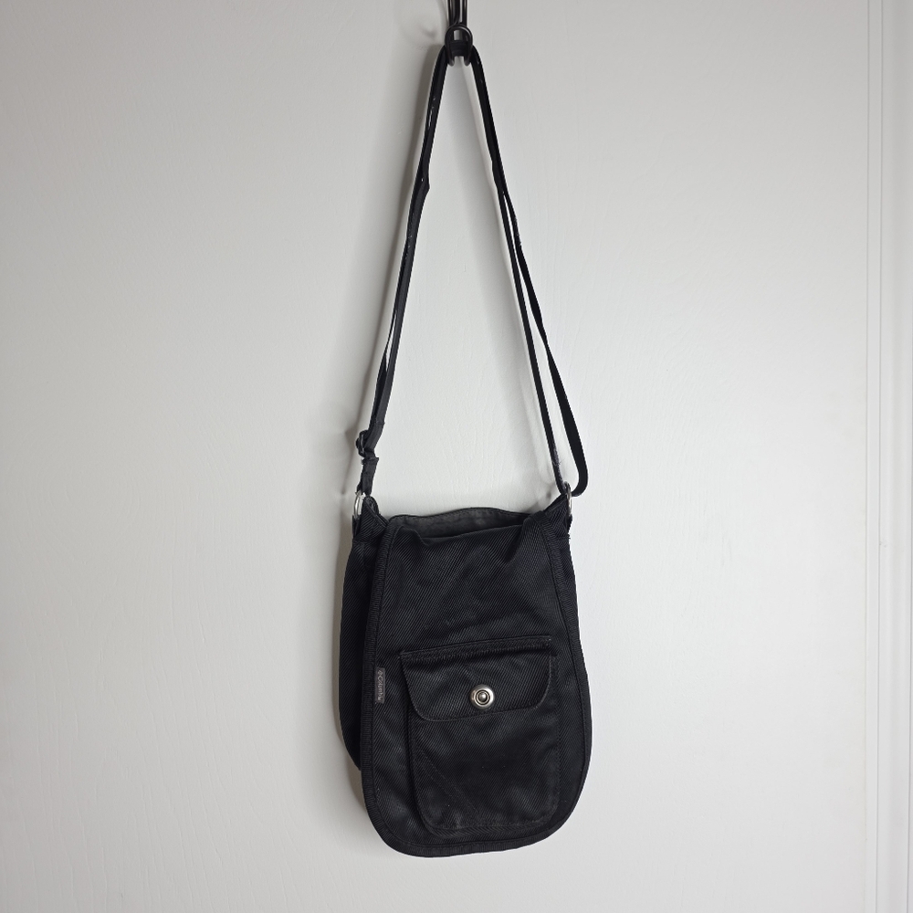 Columbia Black Nylon Crossbody Bag Small Travel Messenger Shoulder Bag O/S